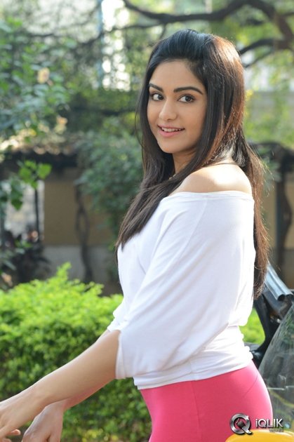 Adah-Sharma-at-Garam-Press-Meet